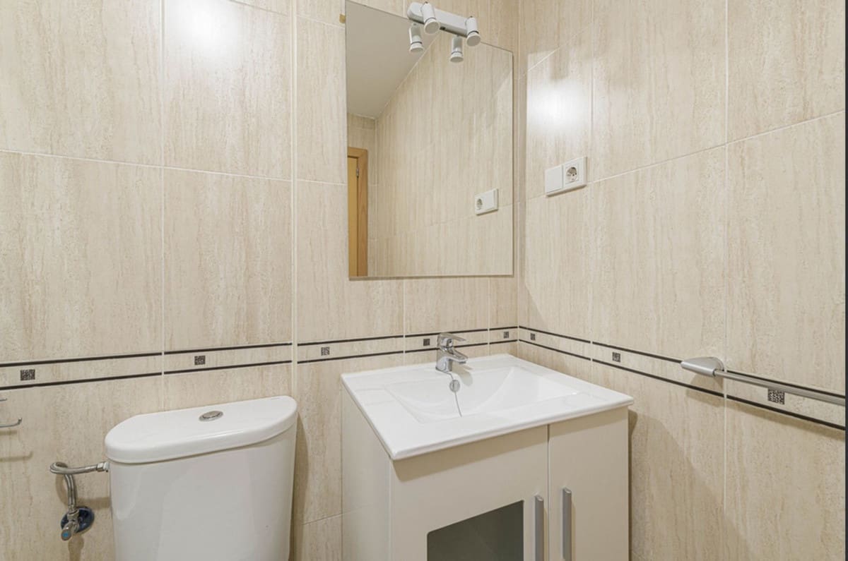 2 quarto Apartamento para arrendar em Rincon de la Victoria com garagem - 1 200 € (Ref: 9640515)