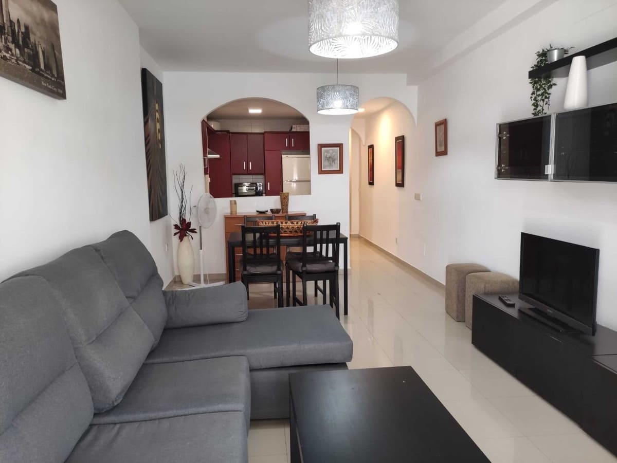 2 quarto Apartamento para arrendar em Rincon de la Victoria com garagem - 1 200 € (Ref: 9640515)