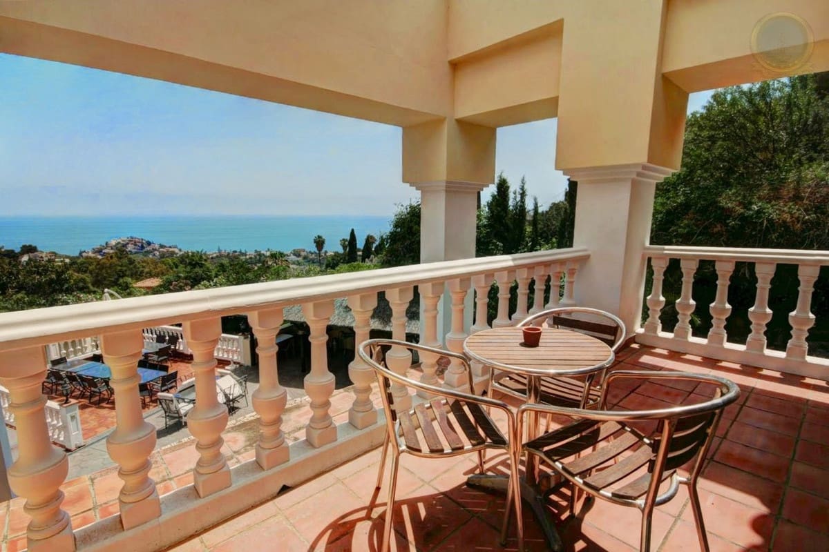 10 sypialnia Willa na sprzedaż w Benalmadena z basenem - 3 000 000 € (Ref: 9640521)