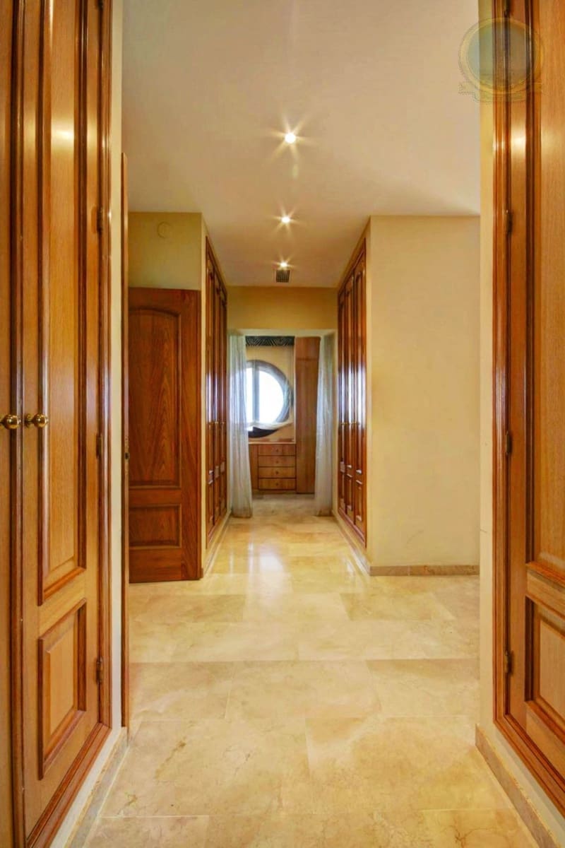 10 sypialnia Willa na sprzedaż w Benalmadena z basenem - 3 000 000 € (Ref: 9640521)