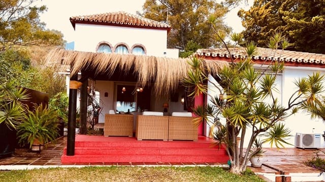 7 soveværelse Villa til leje i Benalmádena pueblo, Benalmádena med swimmingpool - € 6.900 (Ref: 9640522)