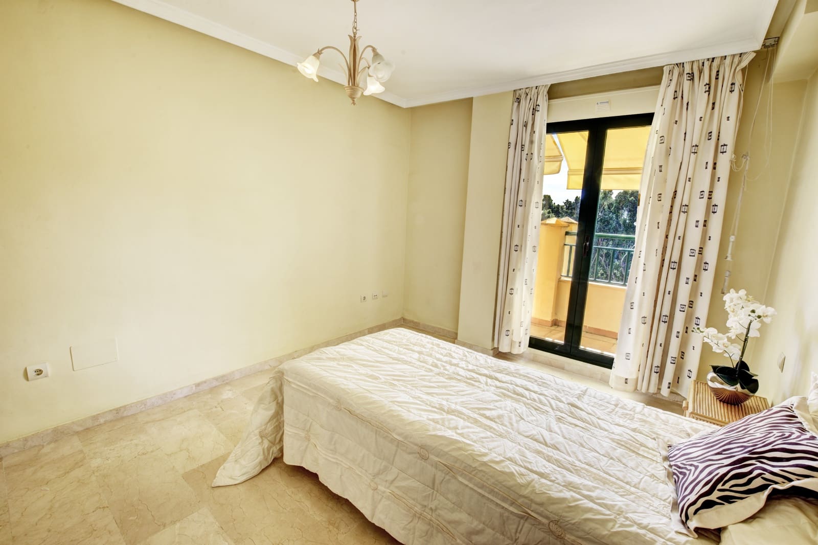 2 makuuhuone Asunto myytävänä paikassa Benalmadena mukana uima-altaan 
autotalli - 369 000 € (Ref: 9687554)