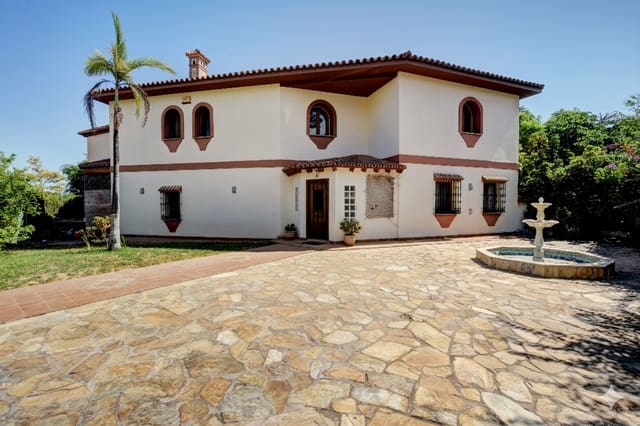 6 slaapkamer Huis te koop in Benalmadena Costa, Benalmádena met zwembad garage - € 1.790.000 (Ref: 9697884)