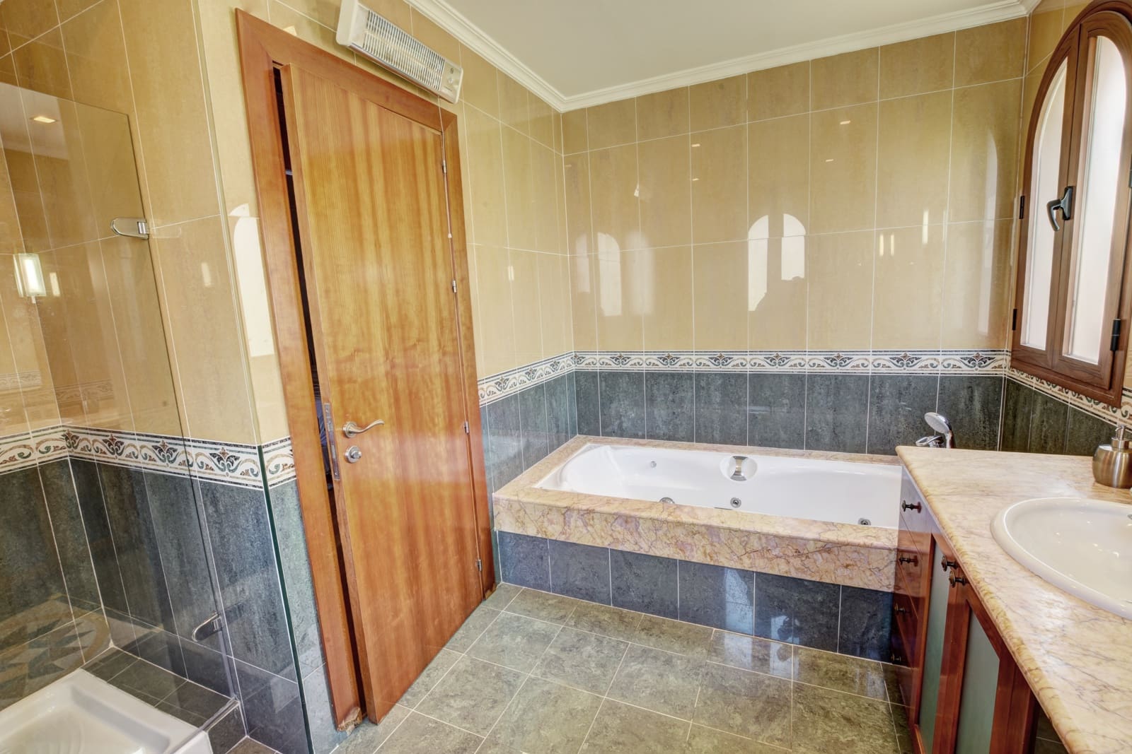 6 slaapkamer Huis te koop in Benalmadena Costa met zwembad garage - € 1.790.000 (Ref: 9697884)