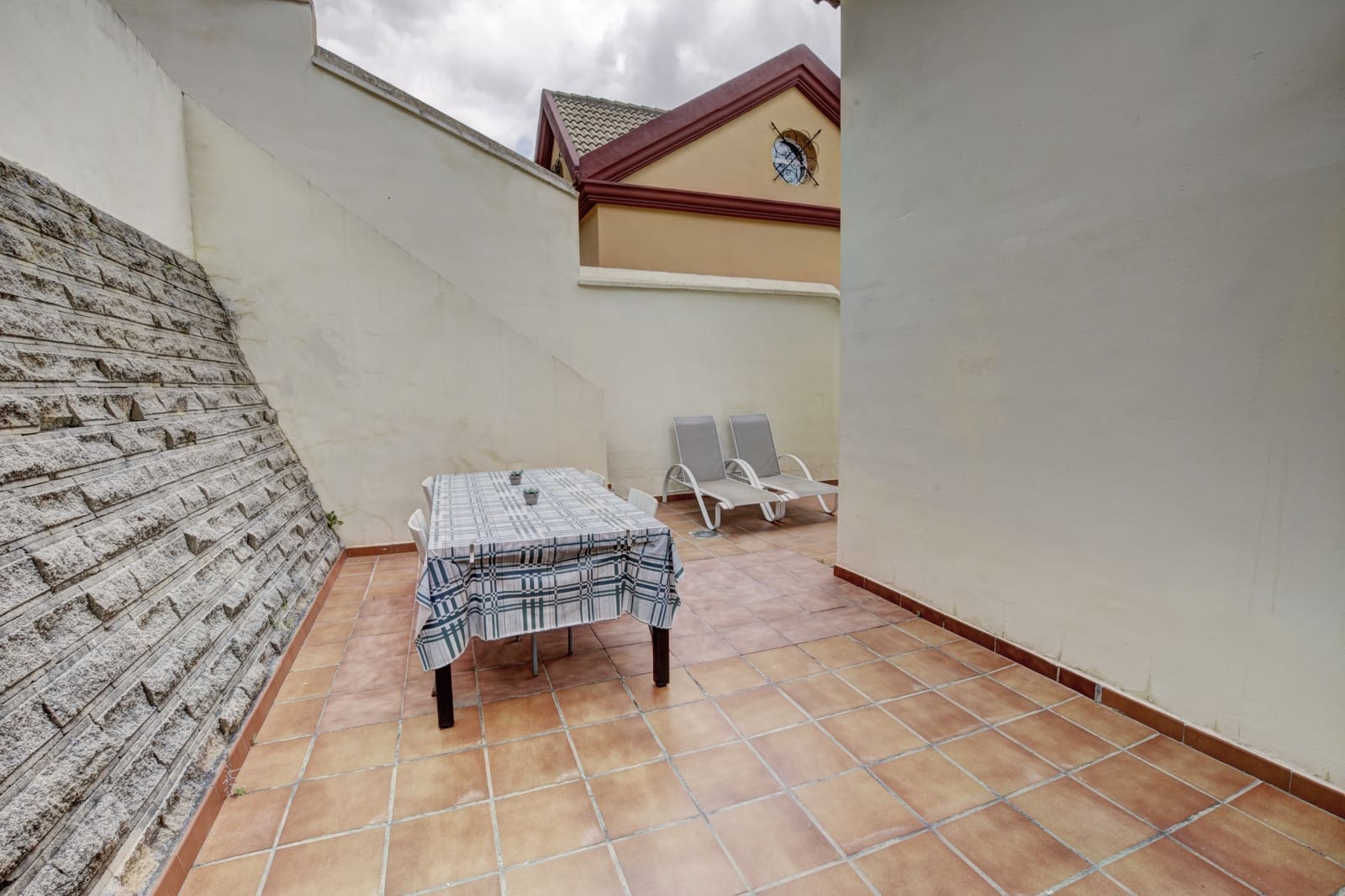 6 bedroom Semi-detached Villa for sale in Benalmadena with pool garage - € 799,000 (Ref: 9699110)