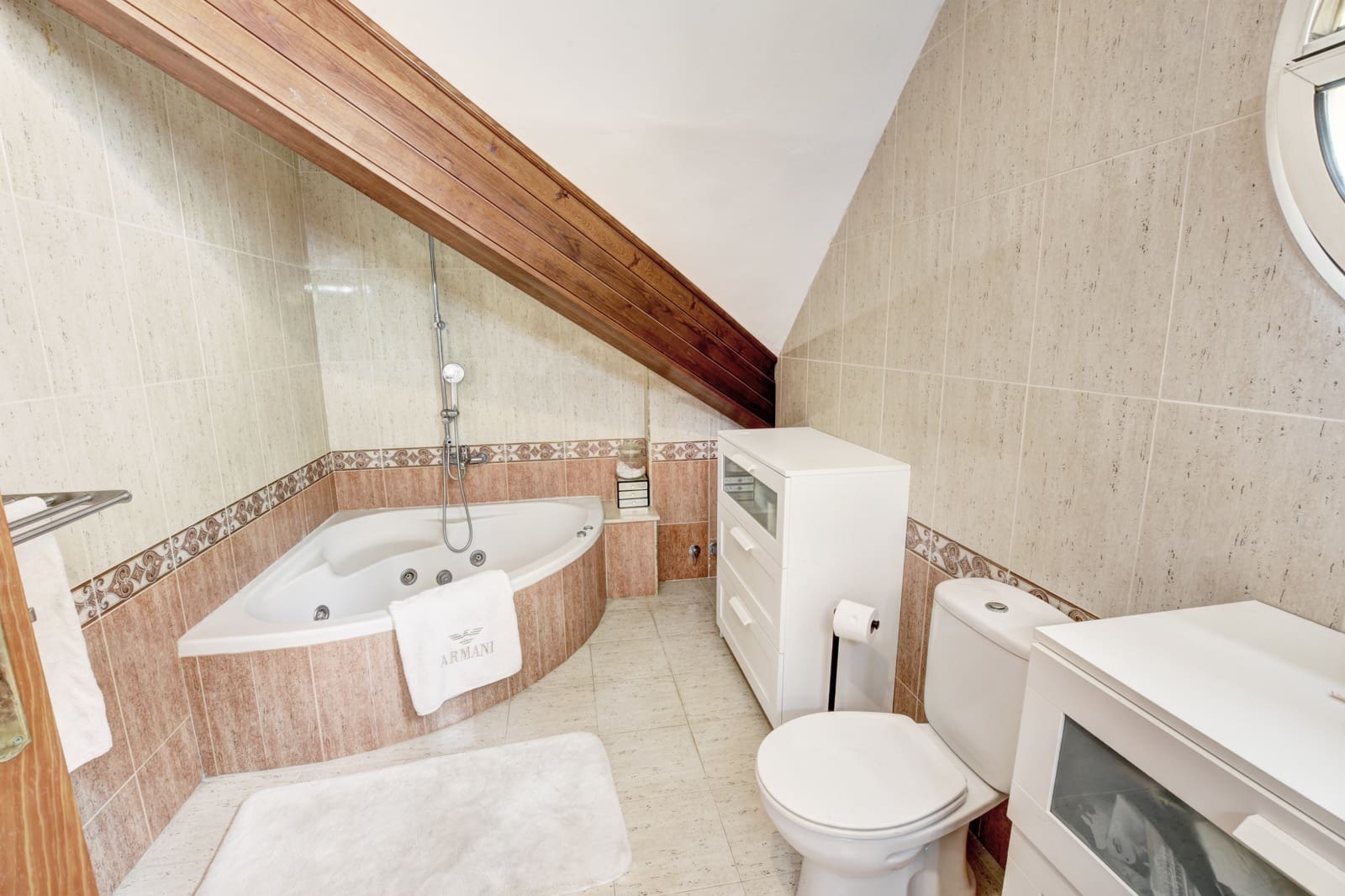 6 bedroom Semi-detached Villa for sale in Benalmadena with pool garage - € 799,000 (Ref: 9699110)