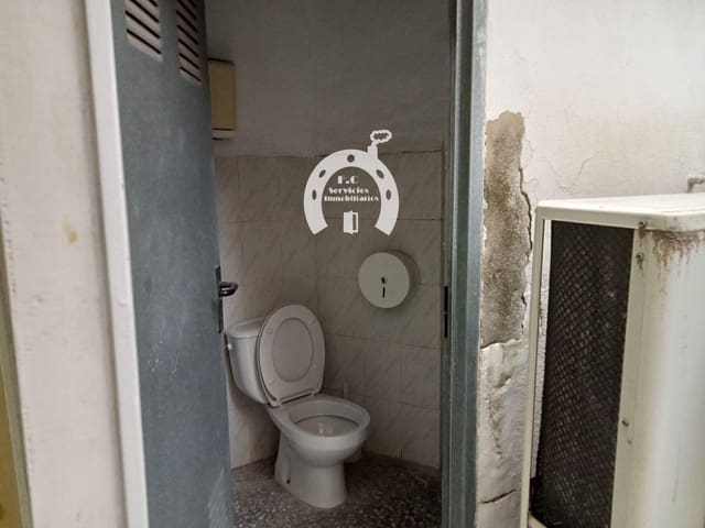 Local Commercial à vendre à Peña de las Águilas, Elche / Elx - 94 000 € (Ref: 10007822)
