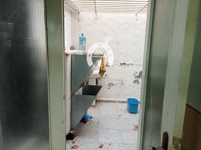 Local Commercial à vendre à Peña de las Águilas, Elche / Elx - 94 000 € (Ref: 10007822)