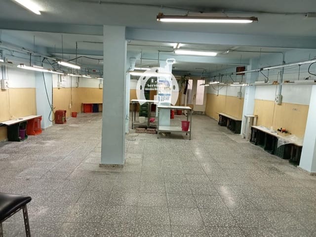 Local Commercial à vendre à Peña de las Águilas, Elche / Elx - 94 000 € (Ref: 10007822)
