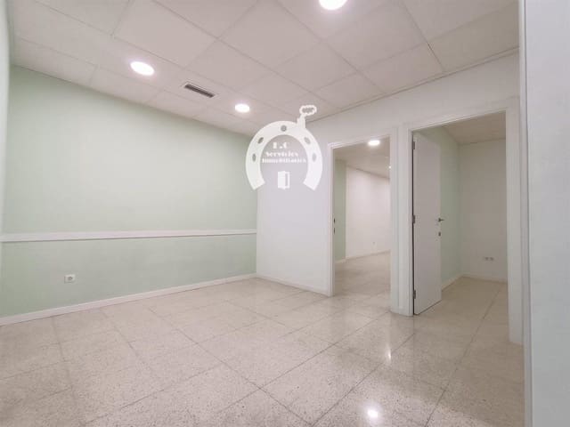 Comercial para arrendar em Carrús Oest - El Toscar, Elche / Elx - 700 € (Ref: 10007829)
