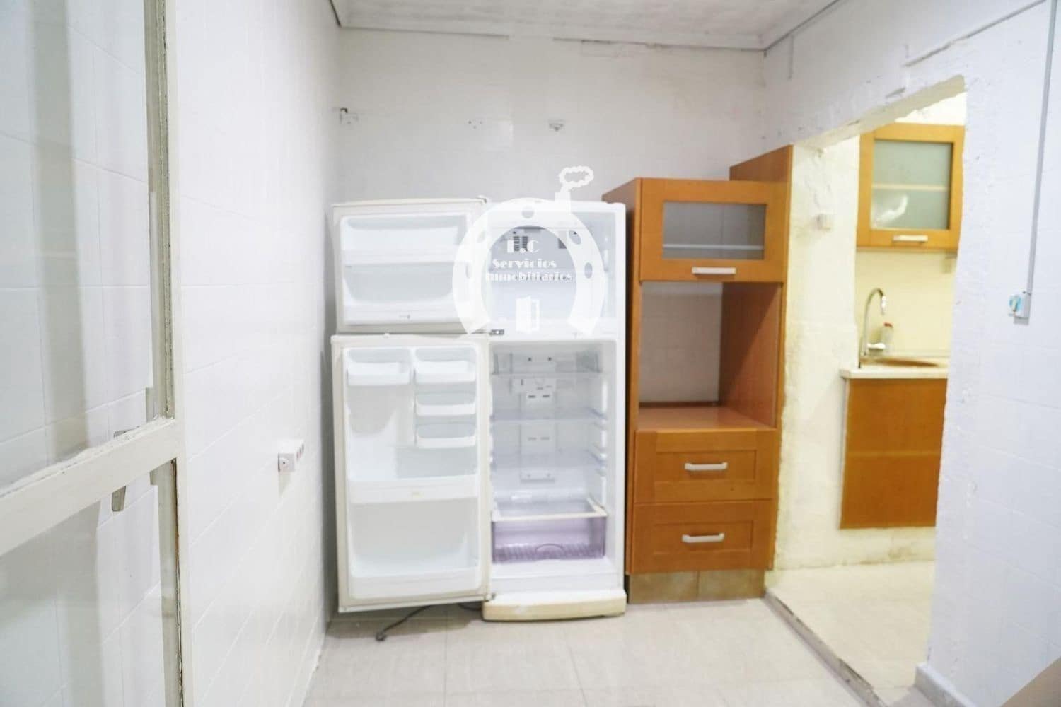 Commercial for sale in Las Bayas - € 125,000 (Ref: 10007830)