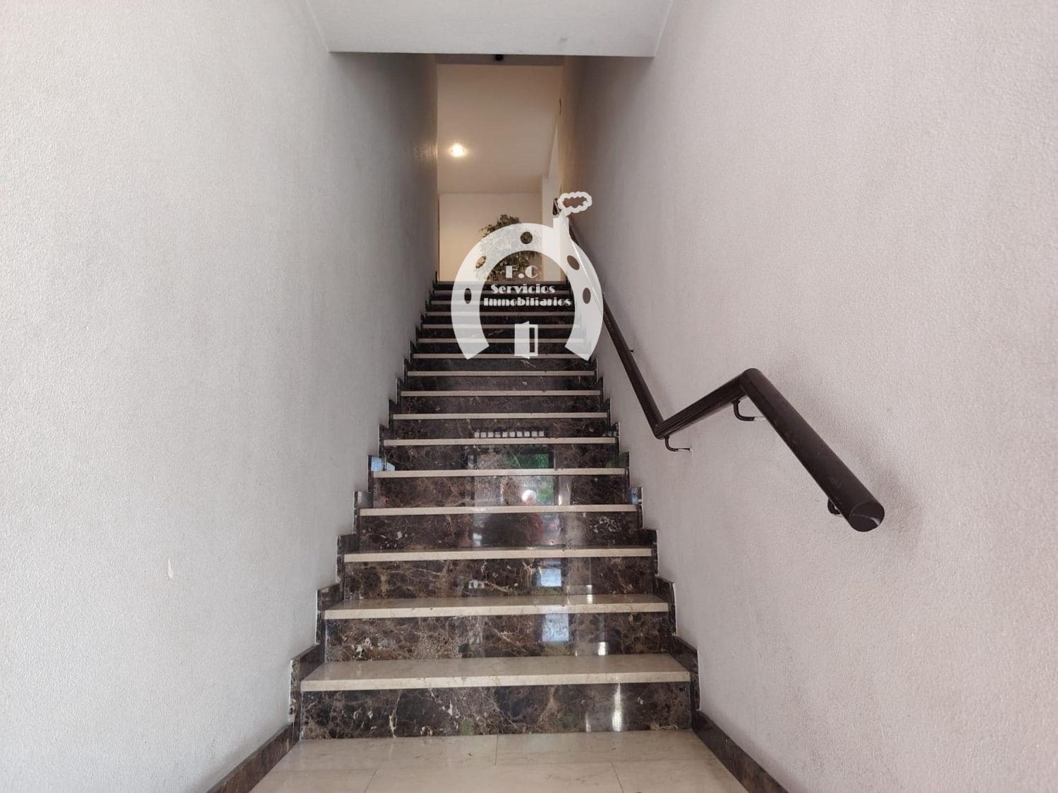 Gewerbe zu verkaufen in Elche / Elx - 122.000 € (Ref: 10007832)