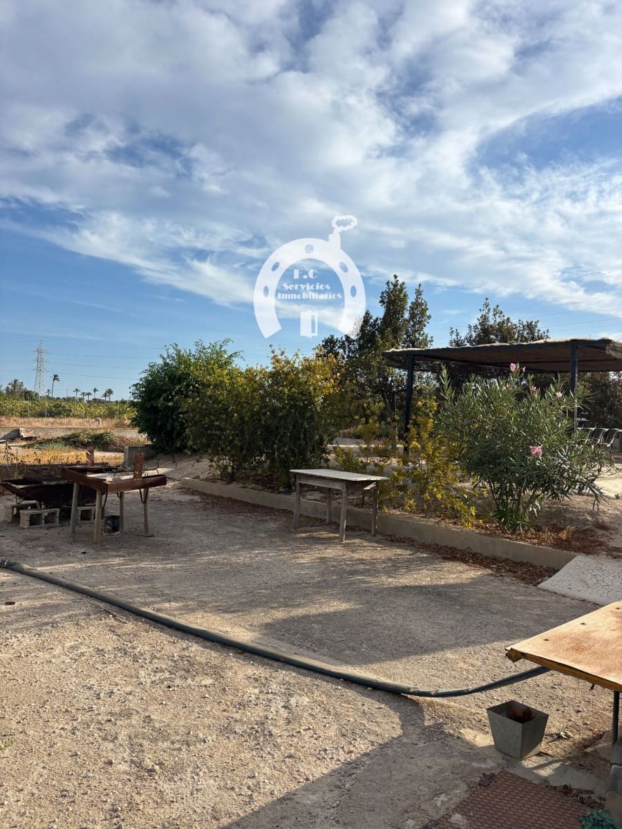 Commercial for sale in Elche / Elx - € 130,000 (Ref: 10007852)