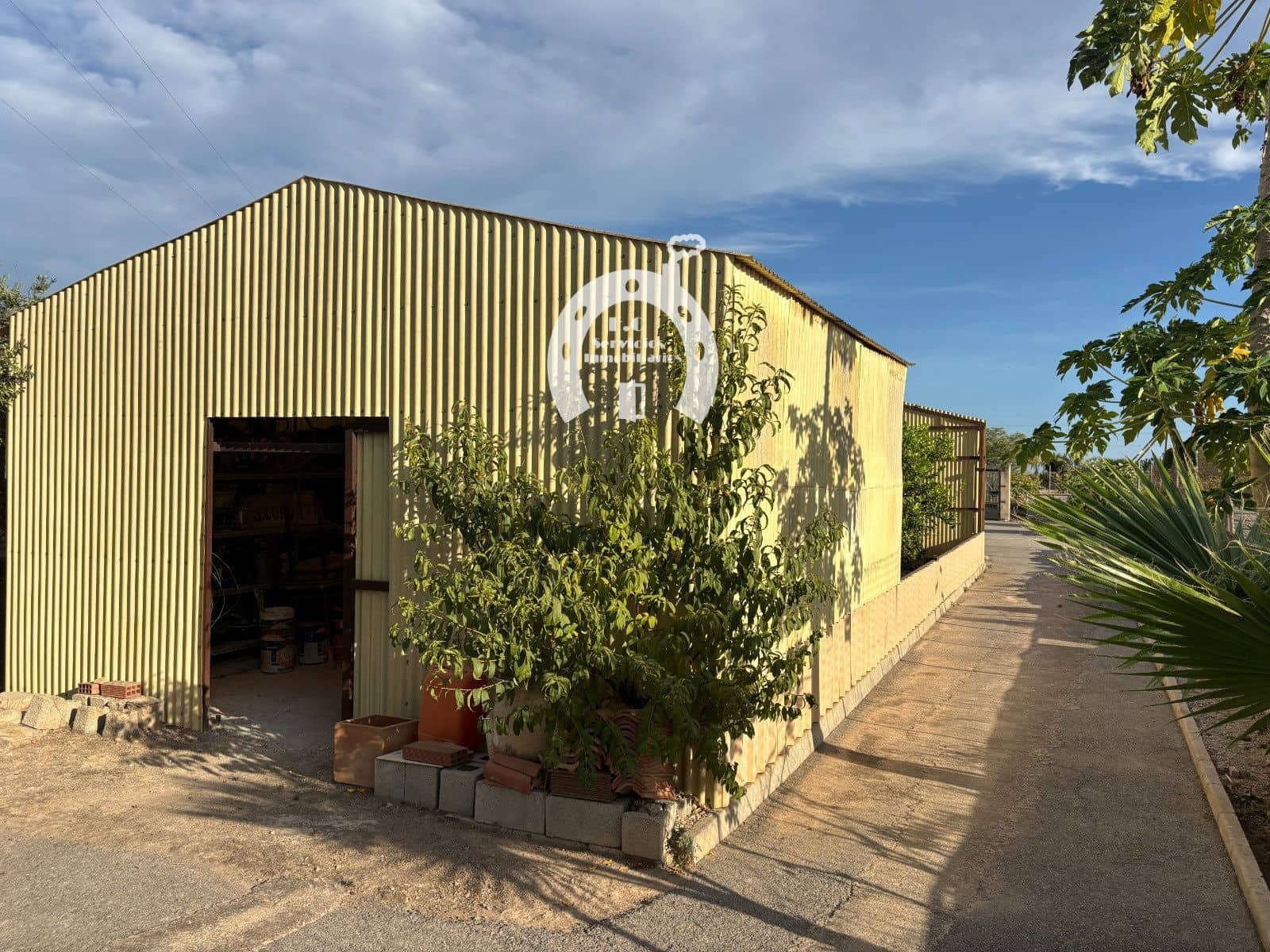 Commercial for sale in Elche / Elx - € 130,000 (Ref: 10007852)
