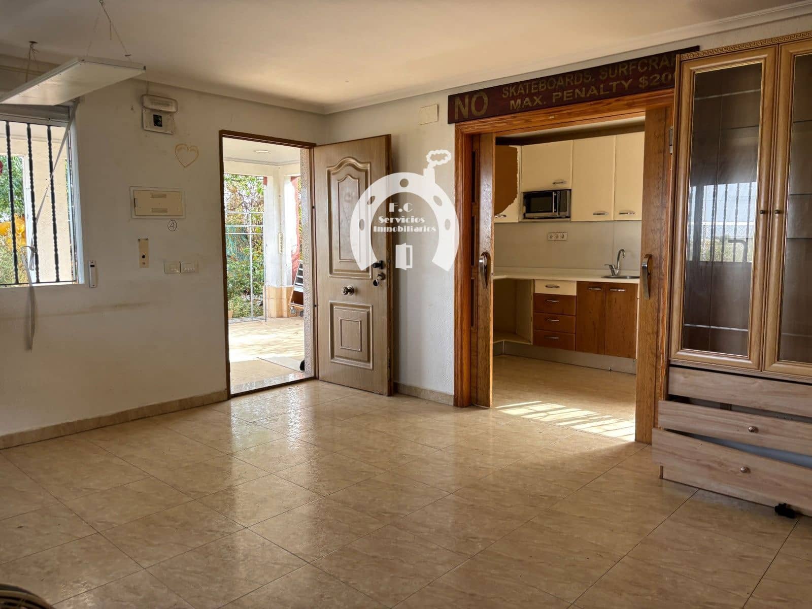 3 bedroom Villa for sale in Elche / Elx - € 199,000 (Ref: 10007853)