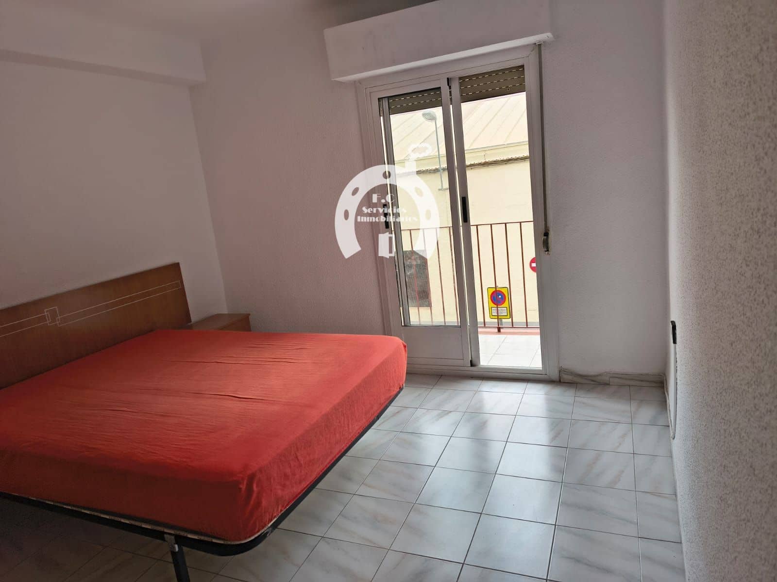 Flat for rent in Elche / Elx - € 800 (Ref: 10007854)