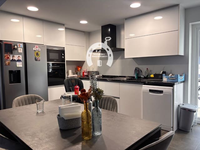 3 sovrum Lägenhet till salu i Elche / Elx med pool garage - 320 000 € (Ref: 10088572)