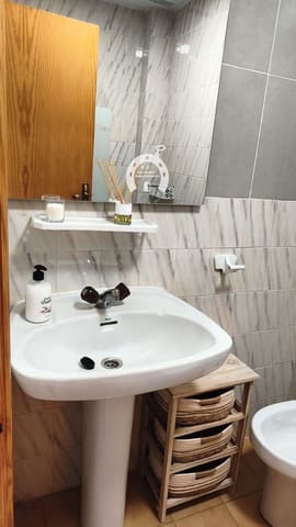 Villa/Maison de 2 chambres à louer à Santa Pola - 750 € (Ref: 10127388)