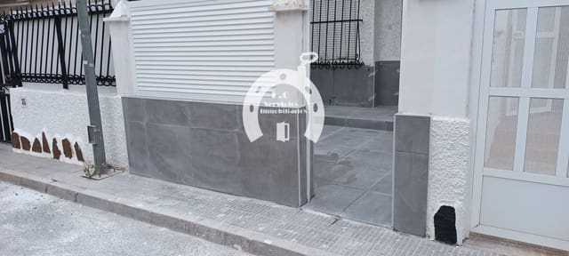 Villa/Maison de 2 chambres à louer à Santa Pola - 750 € (Ref: 10127388)