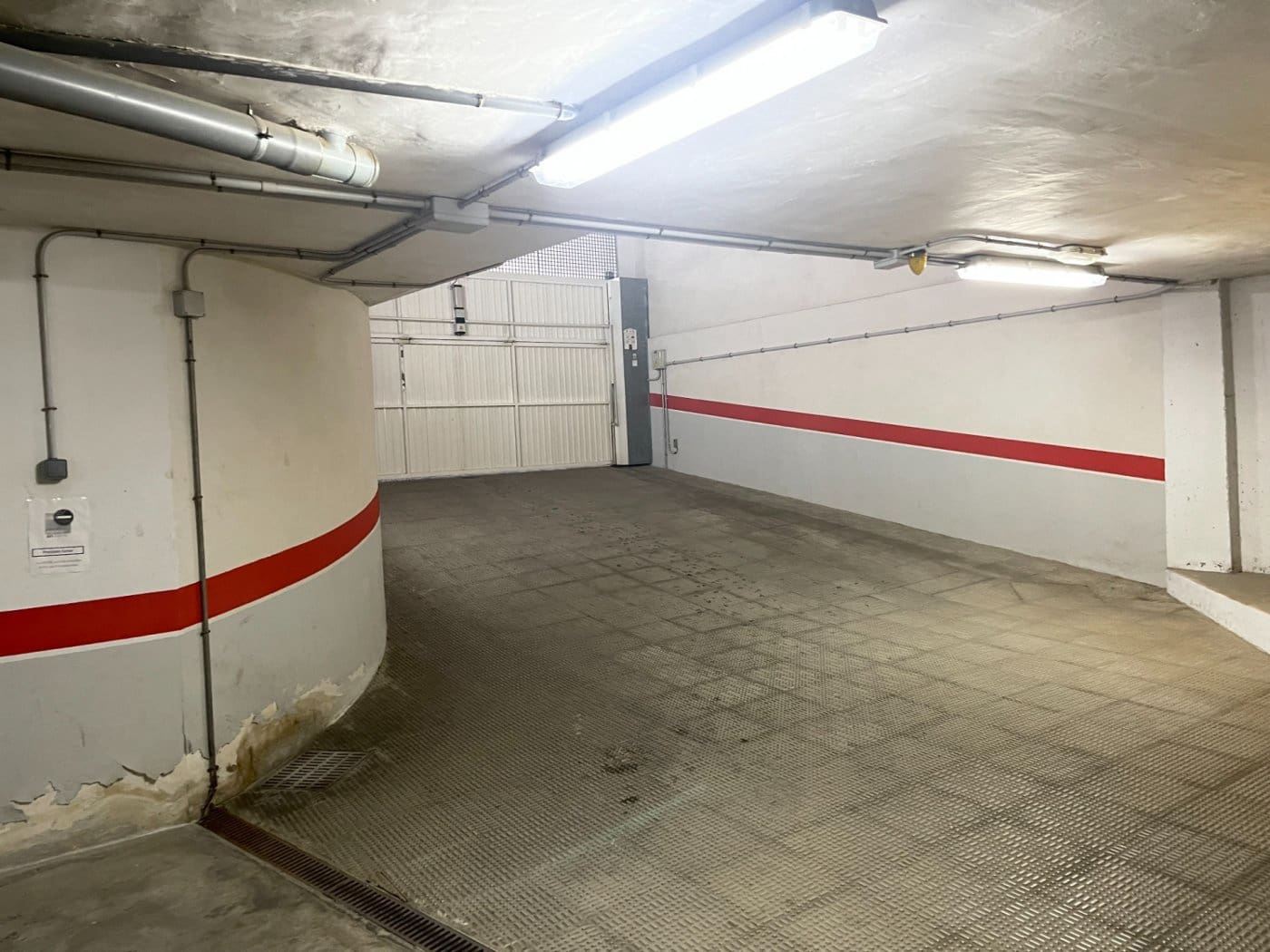 Garage til salg i Cartagena - € 24.900 (Ref: 8688138)