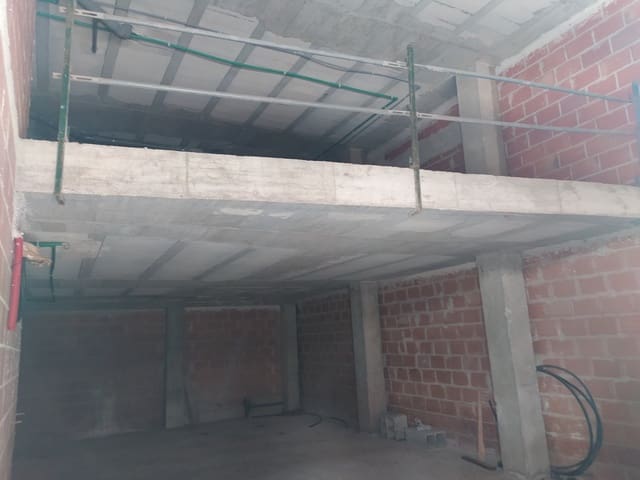 Local Commercial à louer à Carthagène - 600 € (Ref: 8688142)