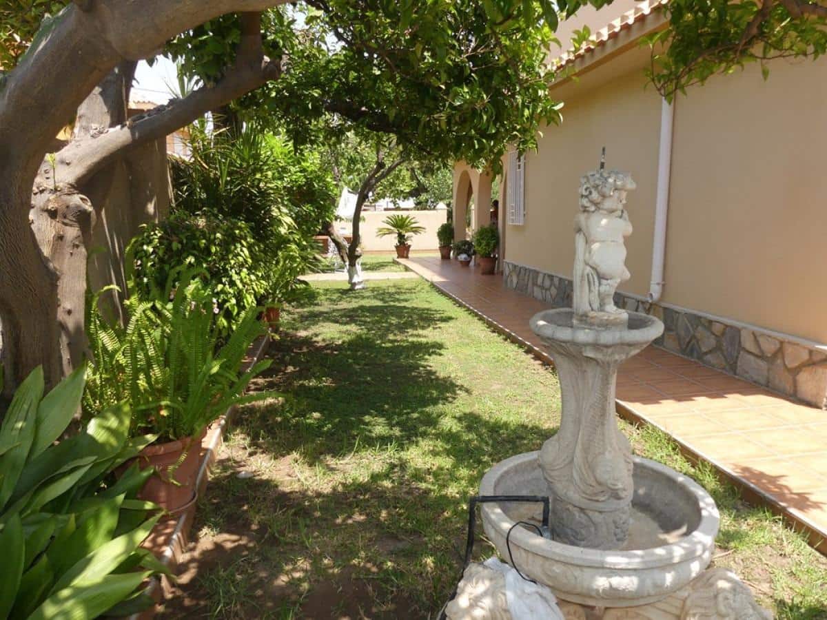 4 soveværelse Villa til salg i Los Urrutias - € 340.000 (Ref: 8688150)