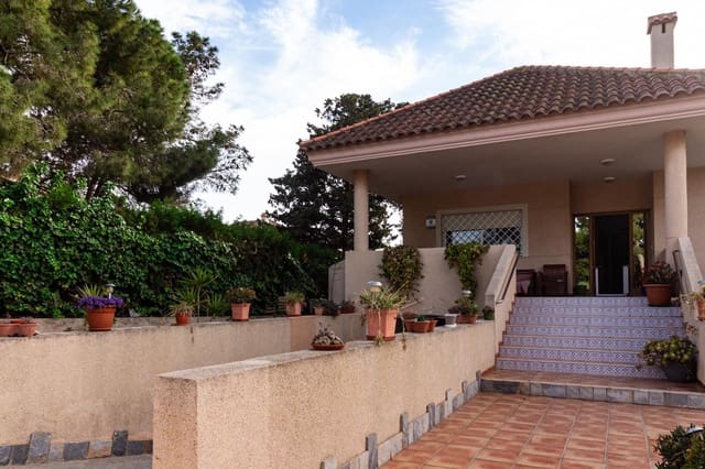 Chalet de 4 habitaciones en Cartagena en venta - 365.000 € (Ref: 8688153)