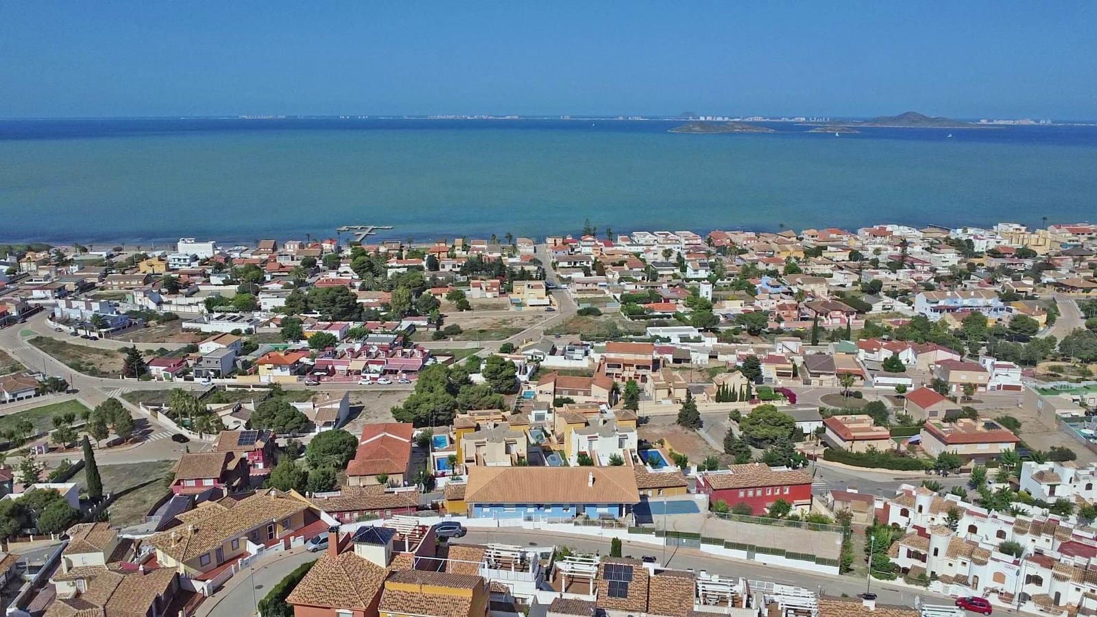 3 soveværelse Rækkehus til salg i El Carmoli med swimmingpool - € 220.000 (Ref: 8688182)