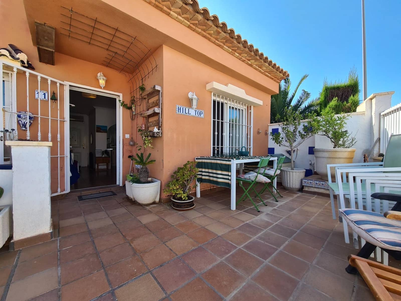 3 soveværelse Rækkehus til salg i El Carmoli med swimmingpool - € 220.000 (Ref: 8688182)