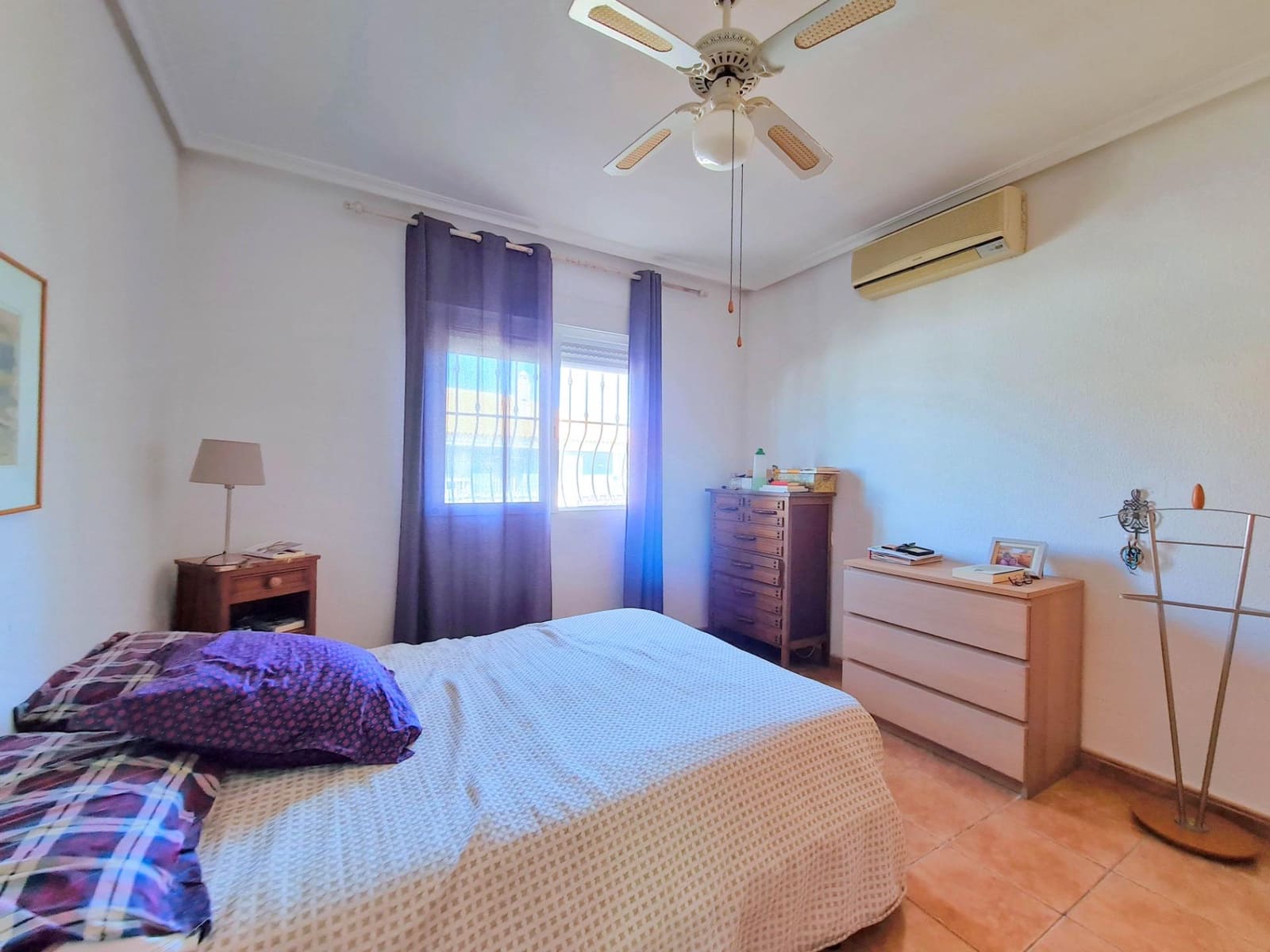 3 soveværelse Rækkehus til salg i El Carmoli med swimmingpool - € 220.000 (Ref: 8688182)