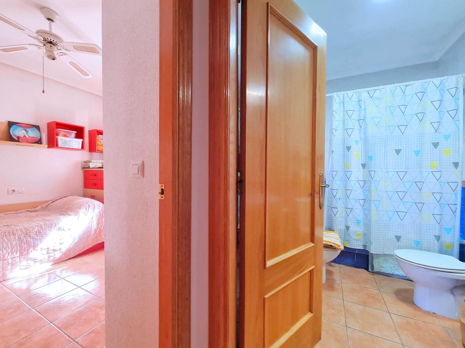 3 soveværelse Rækkehus til salg i El Carmoli med swimmingpool - € 220.000 (Ref: 8688182)