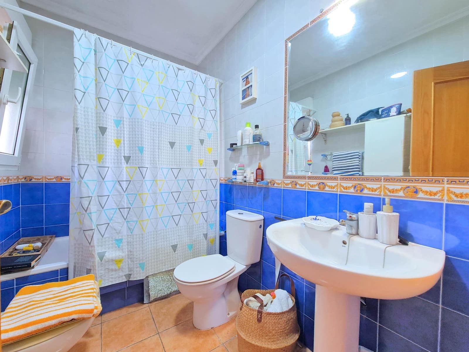 3 soveværelse Rækkehus til salg i El Carmoli med swimmingpool - € 220.000 (Ref: 8688182)