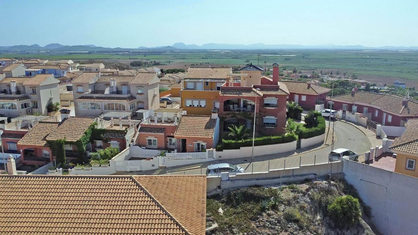 3 soveværelse Rækkehus til salg i El Carmoli med swimmingpool - € 220.000 (Ref: 8688182)