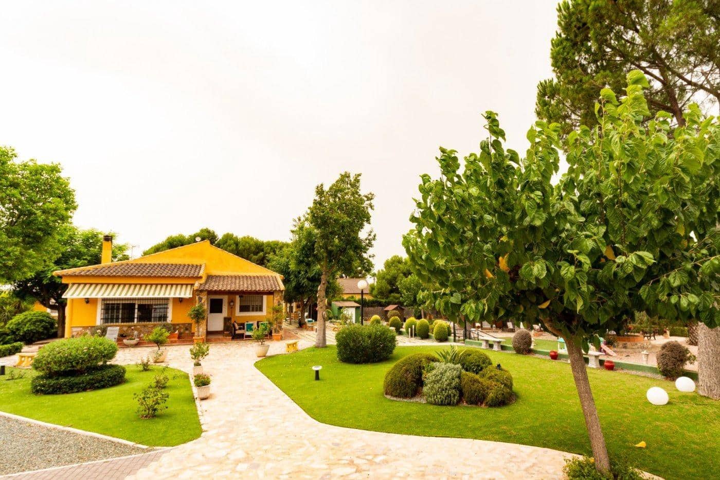 4 soveværelse Finca/Landehus til salg i Alhama de Murcia med swimmingpool - € 530.000 (Ref: 8722123)