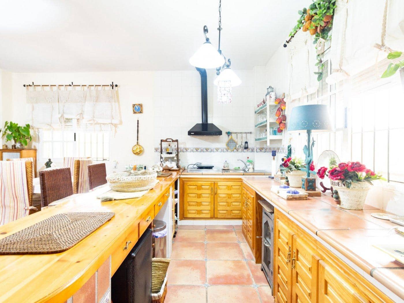 4 soveværelse Finca/Landehus til salg i Alhama de Murcia med swimmingpool - € 530.000 (Ref: 8722123)