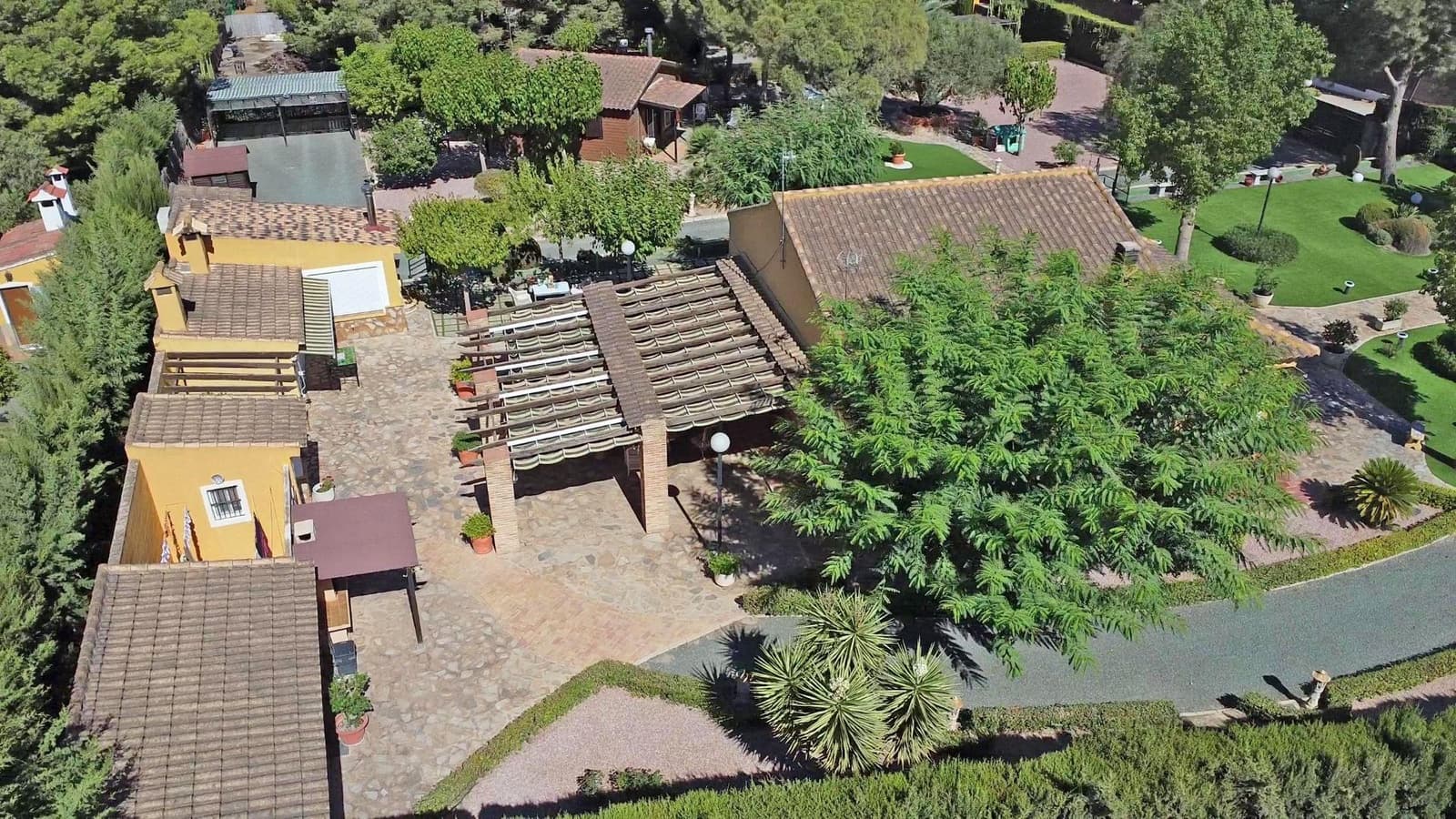 4 soveværelse Finca/Landehus til salg i Alhama de Murcia med swimmingpool - € 530.000 (Ref: 8722123)