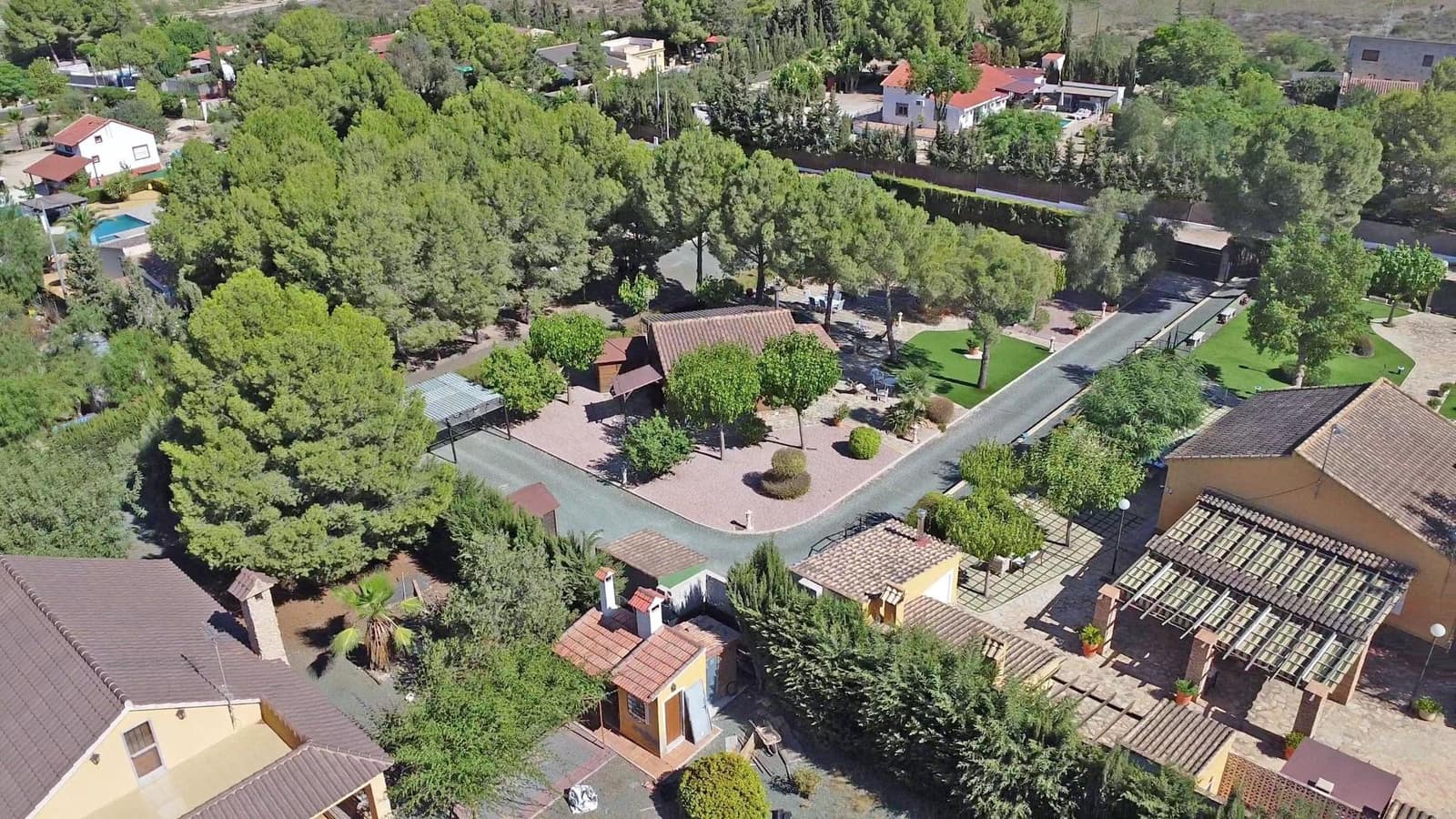 4 soveværelse Finca/Landehus til salg i Alhama de Murcia med swimmingpool - € 530.000 (Ref: 8722123)