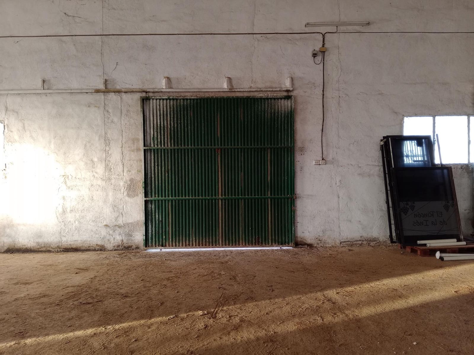 Business for rent in Fuente Alamo de Murcia - € 780 (Ref: 8838835)