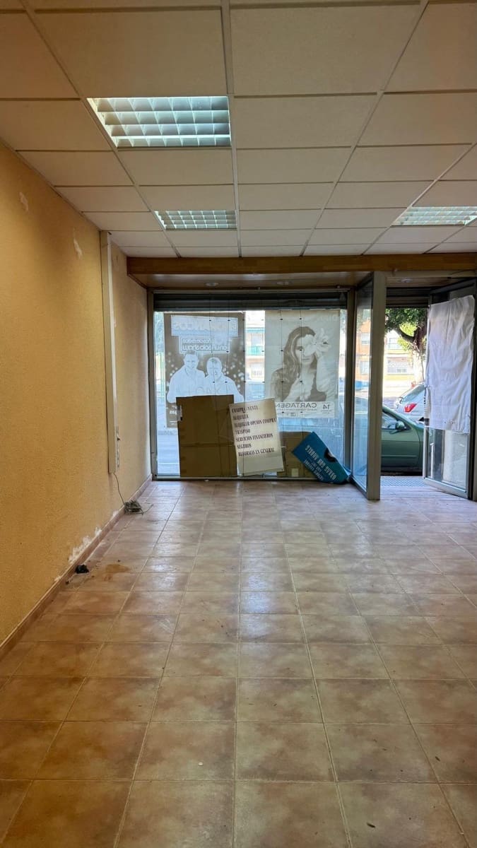 2 sovrum Kommersiell att hyra i Cartagena - 400 € (Ref: 8867169)