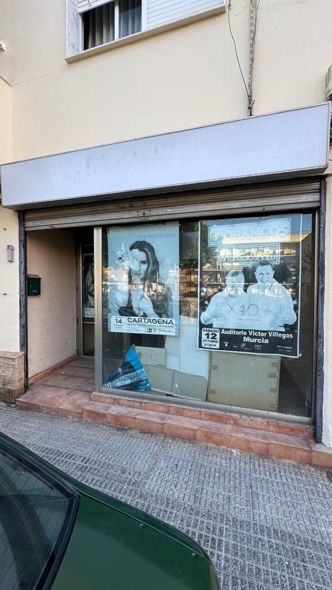 2 sovrum Kommersiell att hyra i Cartagena - 400 € (Ref: 8867169)