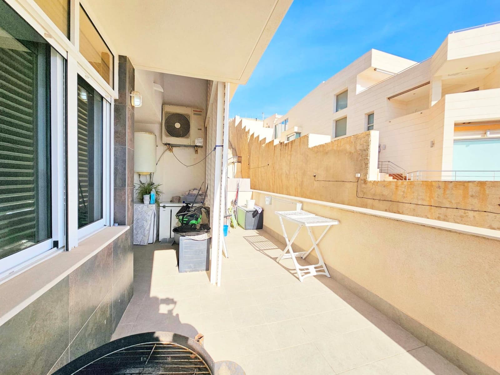 3 quarto Apartamento para venda em La Manga del Mar Menor com piscina garagem - 375 000 € (Ref: 8880087)