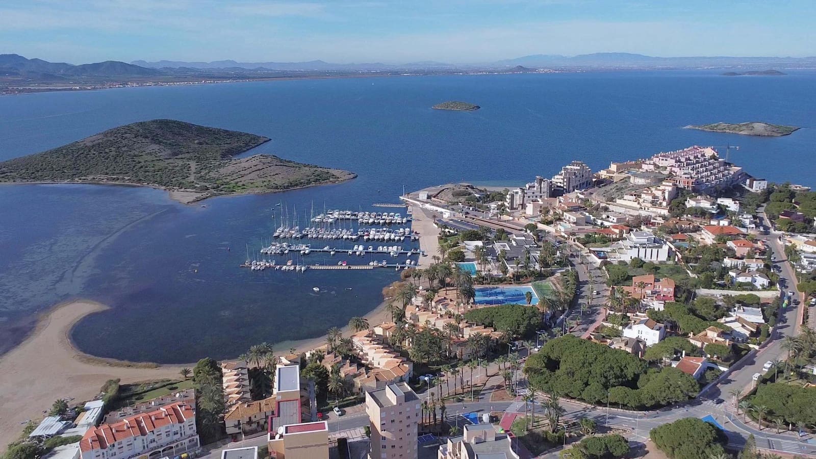 3 quarto Apartamento para venda em La Manga del Mar Menor com piscina garagem - 375 000 € (Ref: 8880087)