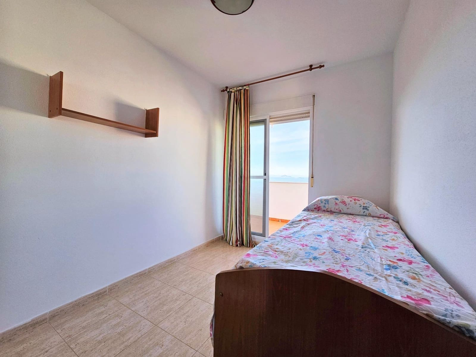 2 soverom Penthouse til leie i Playa Honda med svømmebasseng garasje - € 750 (Ref: 8946214)