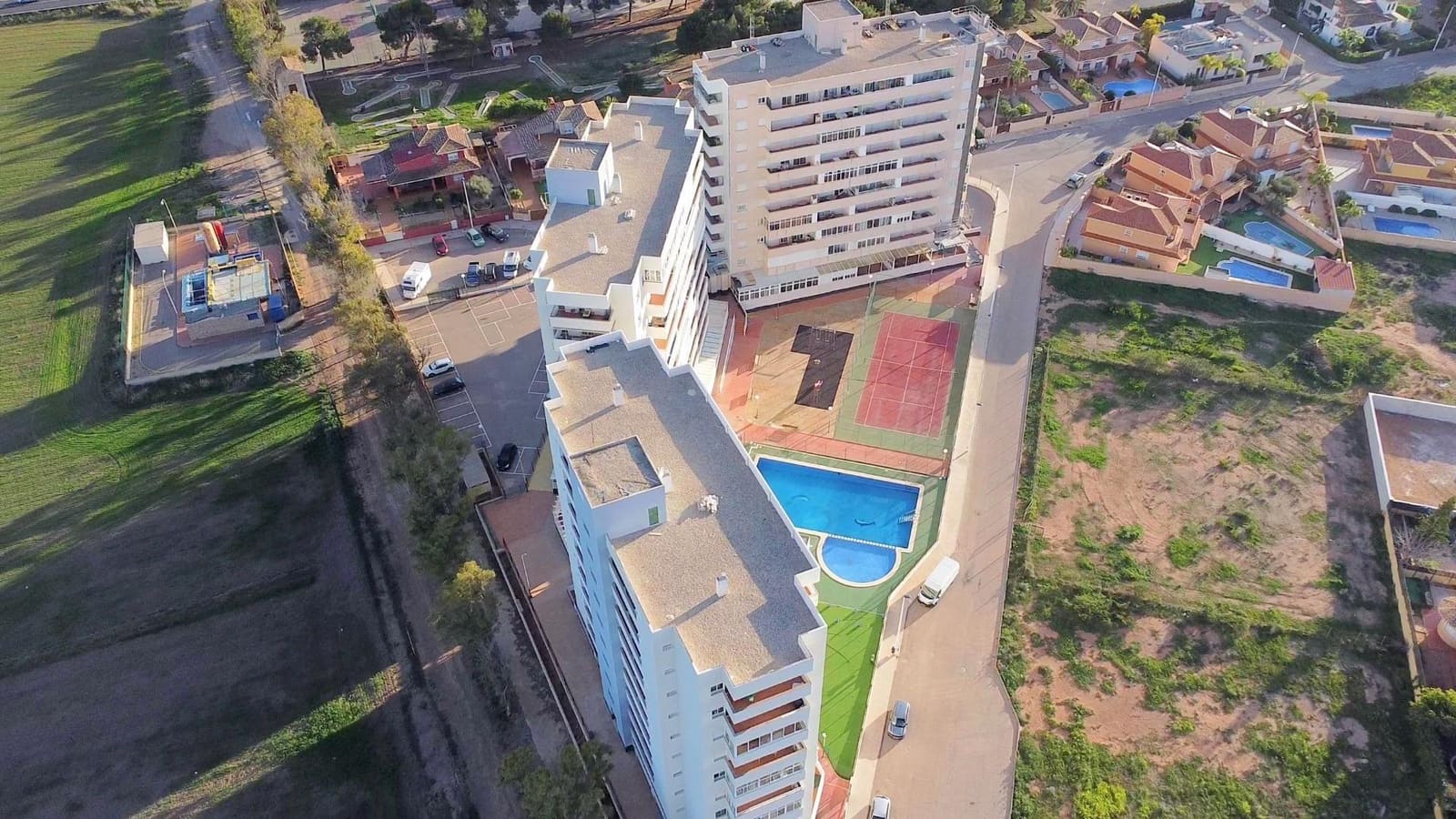 2 soverom Penthouse til leie i Playa Honda med svømmebasseng garasje - € 750 (Ref: 8946214)