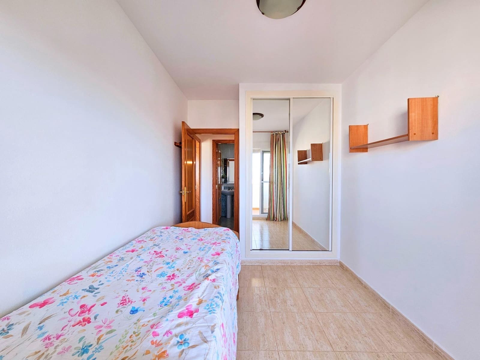 2 soverom Penthouse til leie i Playa Honda med svømmebasseng garasje - € 750 (Ref: 8946214)