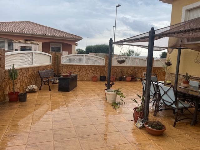 4 camera da letto Villa in vendita in Santa Ana con garage - 325.000 € (Rif: 8998821)