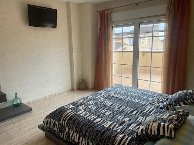 4 camera da letto Villa in vendita in Santa Ana con garage - 325.000 € (Rif: 8998821)