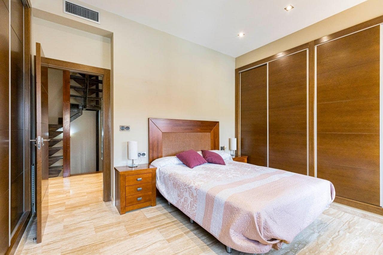 4 camera da letto Villa in vendita in Cartagena con garage - 596.000 € (Rif: 9110445)