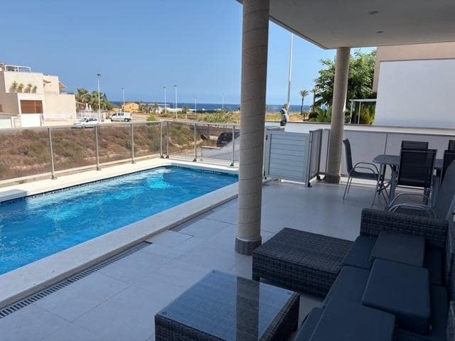 3 makuuhuone Huvila vuokrattavana paikassa Puerto de Mazarron, Mazarrón mukana uima-altaan - 1 500 € (Ref: 9154237)