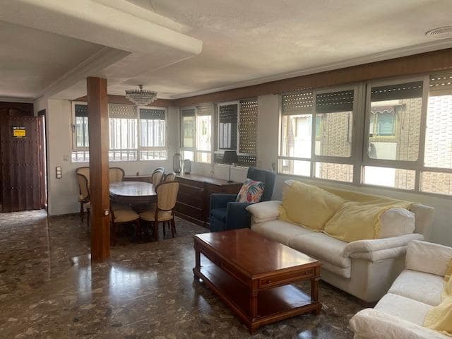 4 Zimmer Wohnung zu verkaufen in Murcia Stadt - 399.000 € (Ref: 9185589)